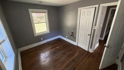 3727 Bakers Ferry Rd SW