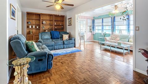 1790 Pomelo Dr