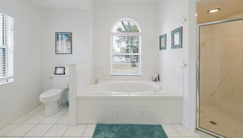 240 N Country Club Dr