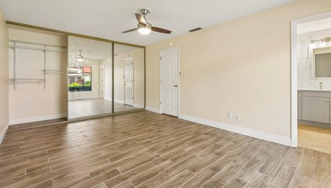 107 Seville Ct N