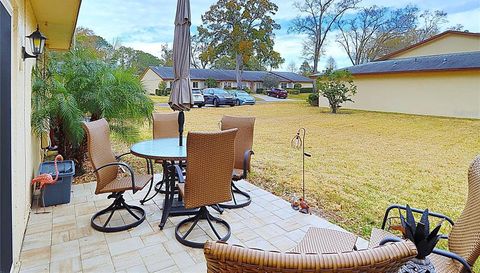 865 MACLAREN DRIVE N