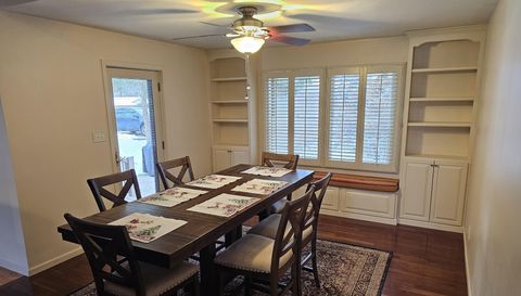 11815 N Lake Side Dr