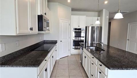 10156 AGAVE COURT