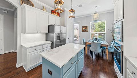 2813 Shadow Woods Ct