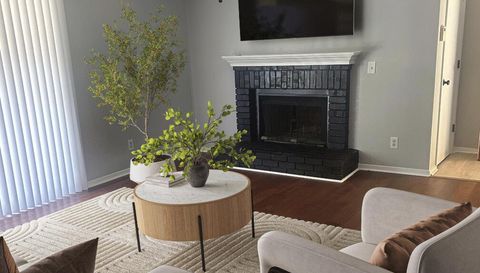 5516 Mountain Springs Cir