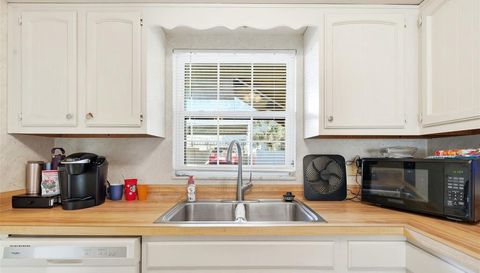 110 N TREMAIN STREET