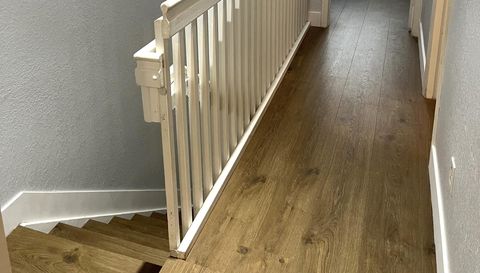 4921 SW 140th Terrace