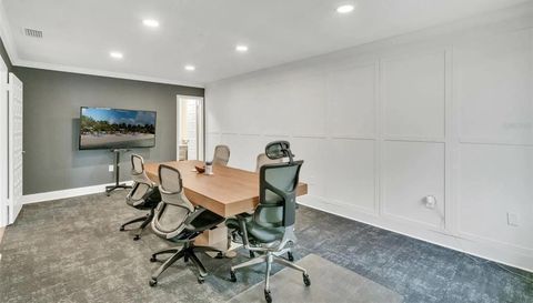 1615 Woodward