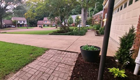 7237 Creathwood Cove