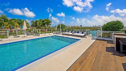 9521 E Bay Harbor Dr