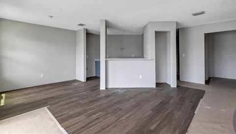 2524 WOODGATE BOULEVARD