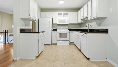 4145 Austin Street NE