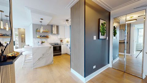 336 W Wellington Avenue