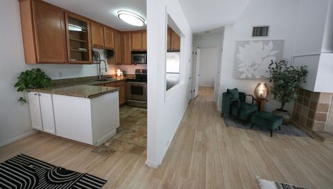 546 Woodside Oaks