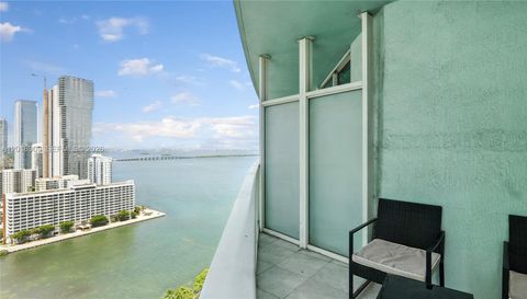 1900 N Bayshore Dr