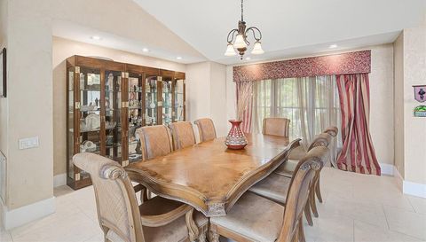 445 Bayshore