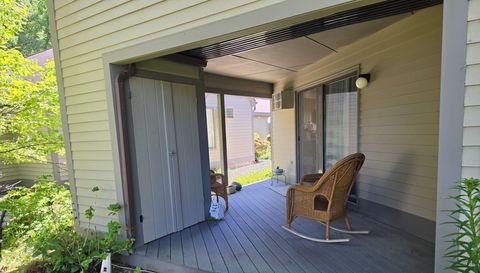 17 Yankee Glen Rd