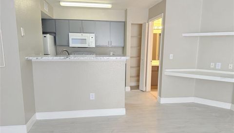 2214 GRAND CAYMAN COURT