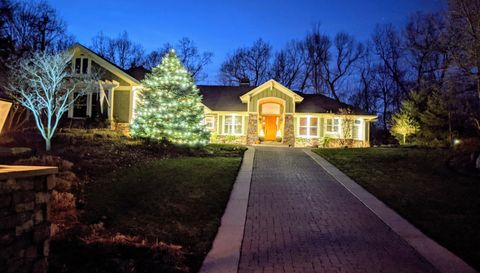 4209 N Oak Pointe Ct NE