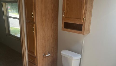 415 Crimson King Cir