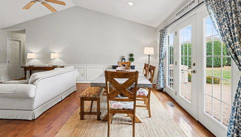 251 Carriage Trace Ln