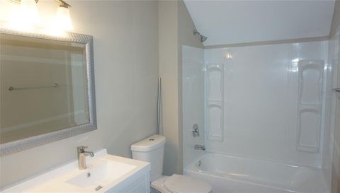 1606 DELANO TRENT STREET