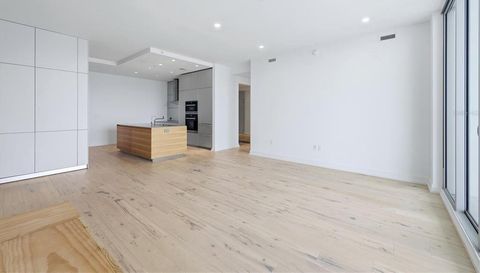 111 S PINEAPPLE AVENUE
