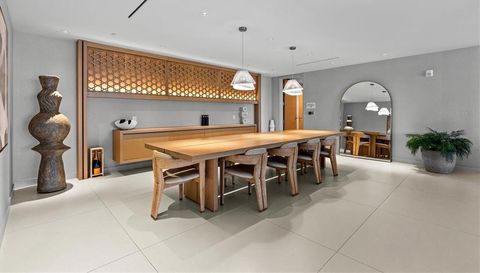 1020 SUNSET POINT ROAD