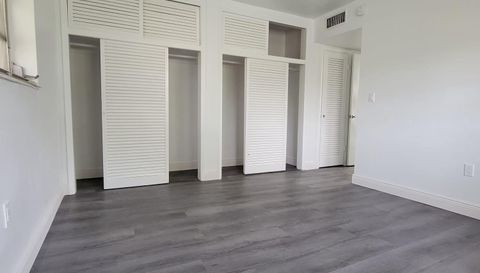 7610 SW 82nd St #J207