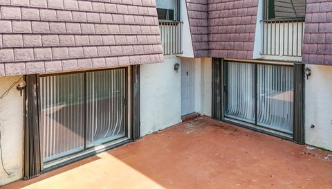 7496 Courtyard Run E