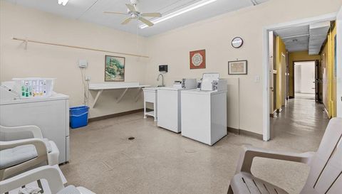 1235 S HIGHLAND AVENUE