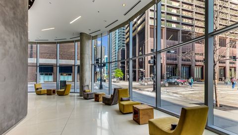 600 N Fairbanks Court