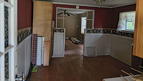 2611 Holmes Creek Rd