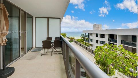 5875 Collins Ave