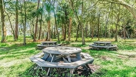 1400 GANDY BOULEVARD N