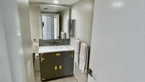 5951 Wellesley Park Dr