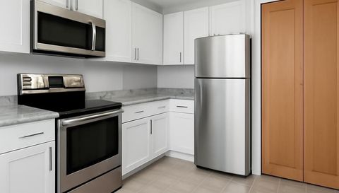 1053 Cromwell Avenue