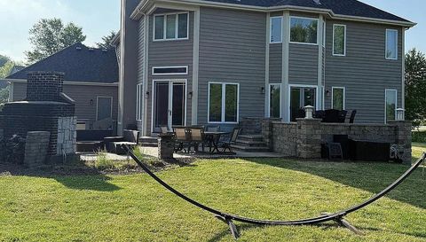 6N274 W Ridgewood Ln