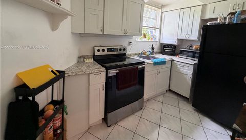 1701 Miami Gardens Dr