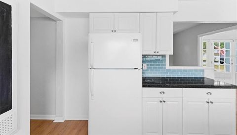 1600 SHERWOOD STREET