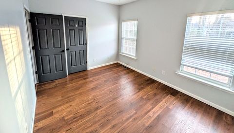 226 N Orchard Farms Ave