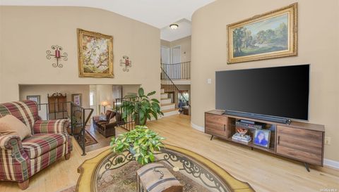 3 Yarmouth Ln