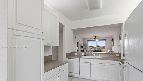 7765 Yardley Dr