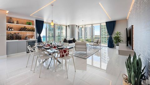 300 Sunny Isles Blvd