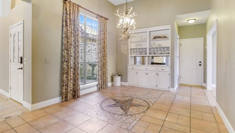 1304 Hi Circle North DR