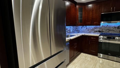 5520 Coach House Cir