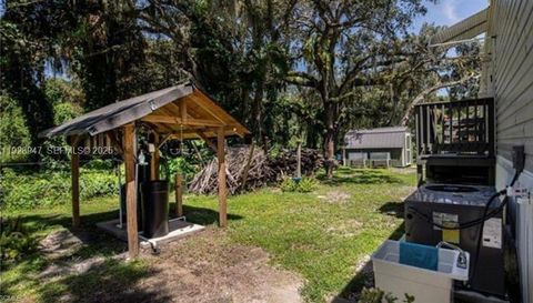 2638 ORTONA LOCKS RD