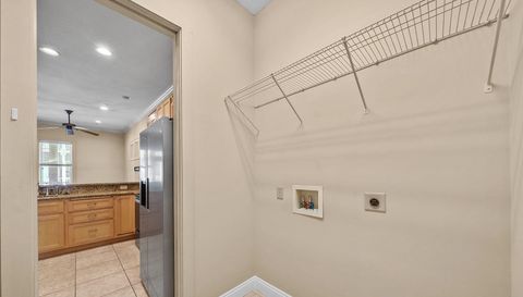 6234 Thomas Dr