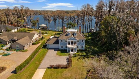 1006 Lake Cooper