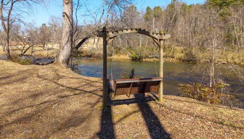 605 Toccoa Preserve Lane